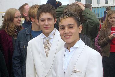 v3/51/542251/3/47359895.20040807GayPride2004050.jpg