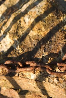 Chained, by Tian Yang (amagawa, Pentax SLR Forum)
