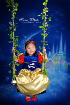 Snow White - Tanya Cheung