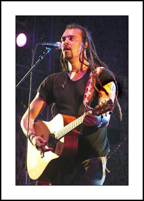 Michael Franti, Byron Bay Bluesfest, 2004