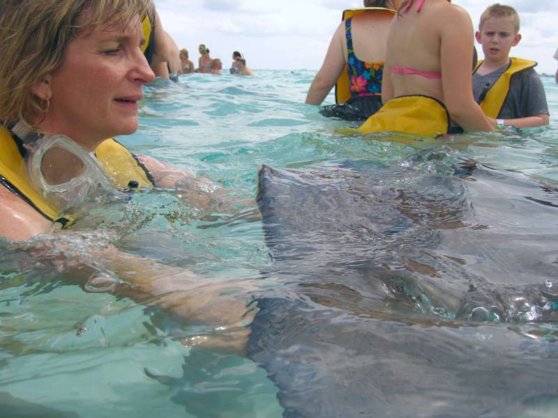 Nina catches stingray