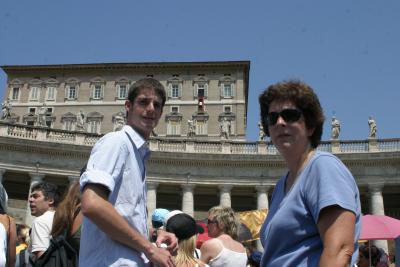 Ryan and Jane waiting for the pope to appear in the window above them