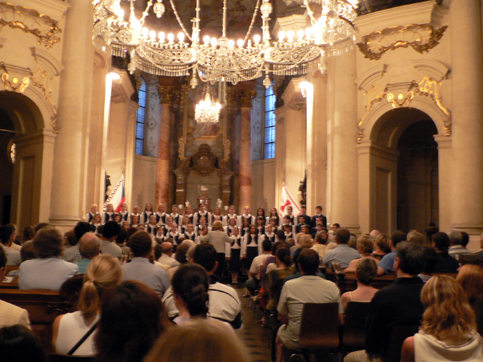 Bambini di Praga - amazing childrens chorus concert in St. Nicholas Church