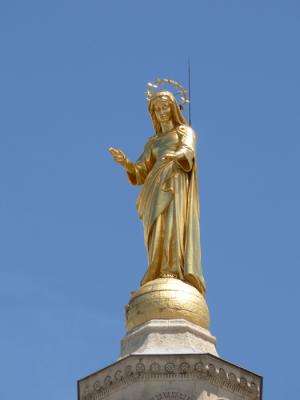 Golden statue on top