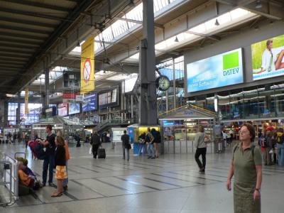 Munich Train Station - huge and spiffy!