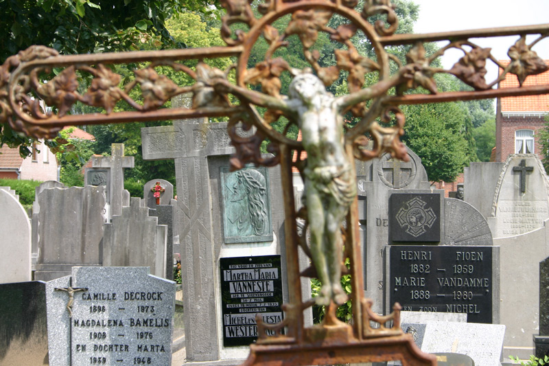 Cemetery at Watou