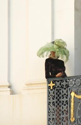 lady with hat