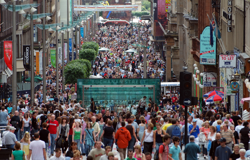 gla_crowds_pb.jpg