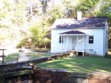 Lockhouse at Lock 8