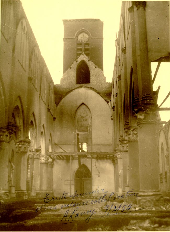 INCENDIE__GLISE_P_TURAGES1.JPG