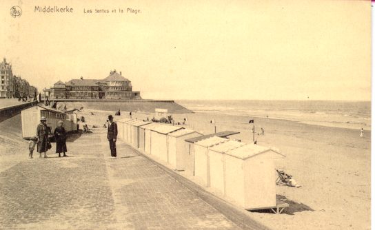 MIDDELKERKE_TENTES_ET_PLAGE.JPG
