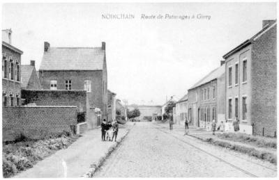 NOIRCHAIN_RUE_DE_P_TURAGES.JPG
