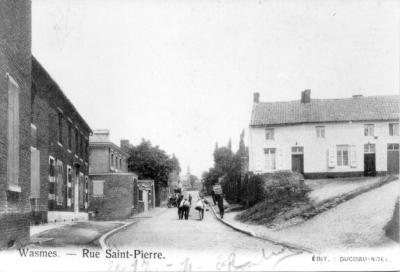 SAINT_PIERRE__RUE_2.JPG
