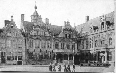 v3/55/561755/3/49649172.VEURNE_PLACE_ET_H_TEL_DE_VI.jpg