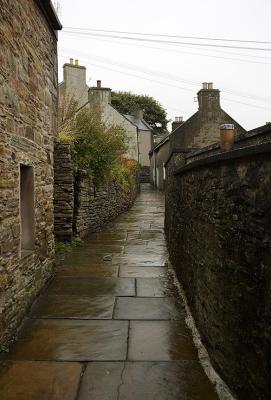 Stromness still has centuries old narrow alleys (this one is Khyber Pass!) running off the main street.