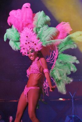 TIESTO-DANCERS AND ACROBATS-4.jpg