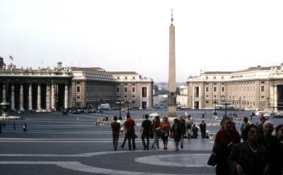 v3/56/604556/3/50742109.RomeStPeters2Obelisk.jpg