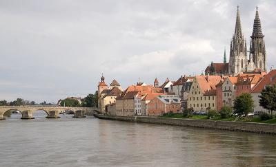 Danube and Steinerne Br&uumlcke, Regensburg