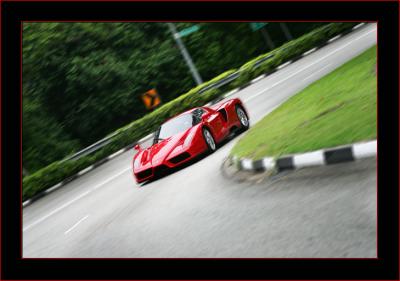 Enzo Corner 3 blur