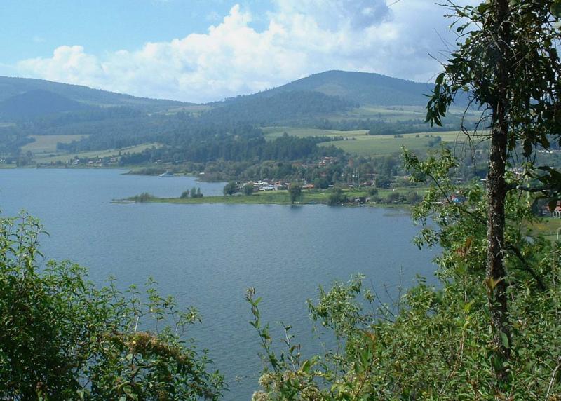 Mirador sobre Zirahuen