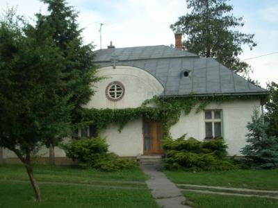 v3/58/515658/3/51619109.ParishhouseinNovosad.jpg