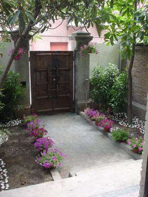 garden1.jpg