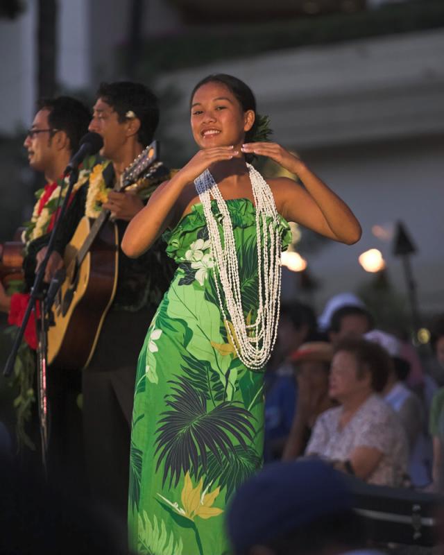 Hula Dancer