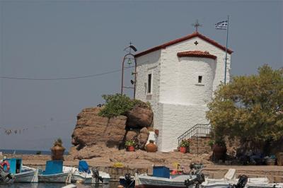 skala sikaminias-small village