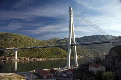Modern bridge at Gruz