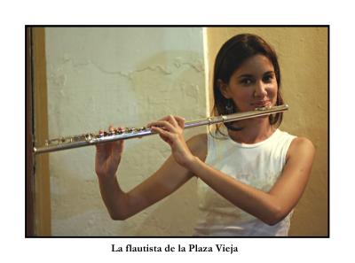La flautista de la Plaza Vieja