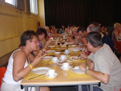 En nu maar hopen dat er genoeg eten is ...