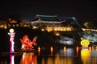 Lanterns with Jinju Castle