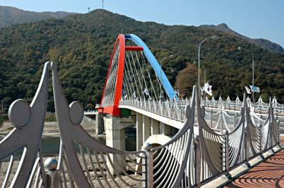 Bridge over Seomjingang