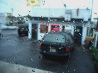 rain on bus window 10 22 2005 copy.jpg