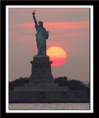 v3/60/35760/3/46062660.Statueofliberty030web.jpg