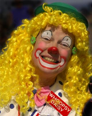 v3/60/35760/3/49505198.ClownFest333web.jpg