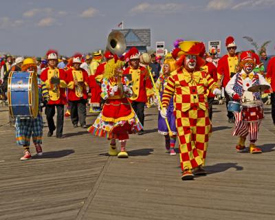 v3/60/35760/3/49559693.ClownFest390web.jpg