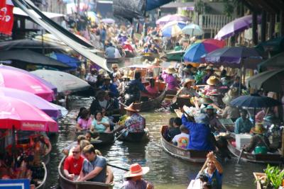 Floating Markets traffic jam