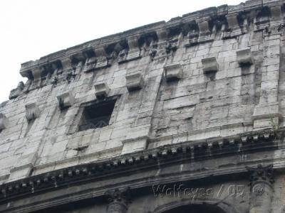 v3/60/587760/3/47948963.RomeColosseumOutside12.jpg