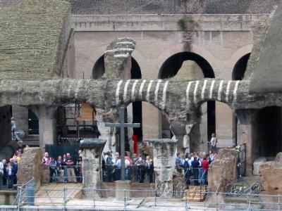 v3/60/587760/3/47949440.RomeColosseumInside6.jpg
