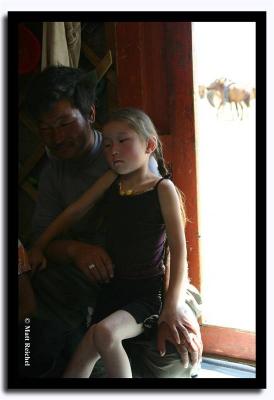 On Father's Knee, Tov Aimag