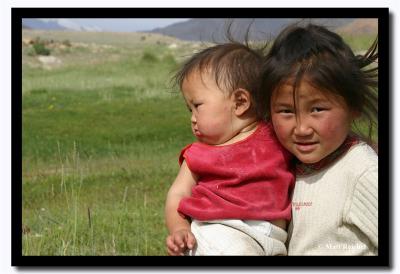 Sisters, Khovd Aimag
