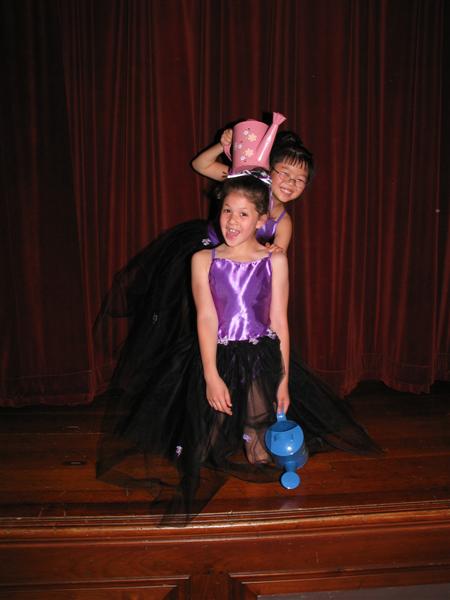 60140 Sofie and Leah