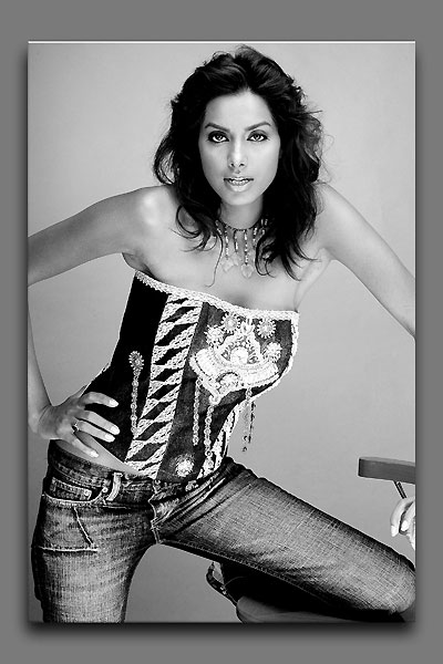 final-ritu-19-bw.jpg