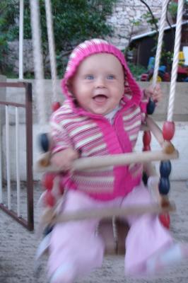 Mirtel's first swinging experience :)