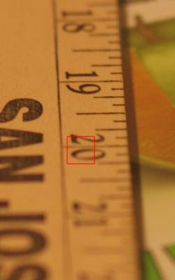 20d_backfocus_f28.jpg
