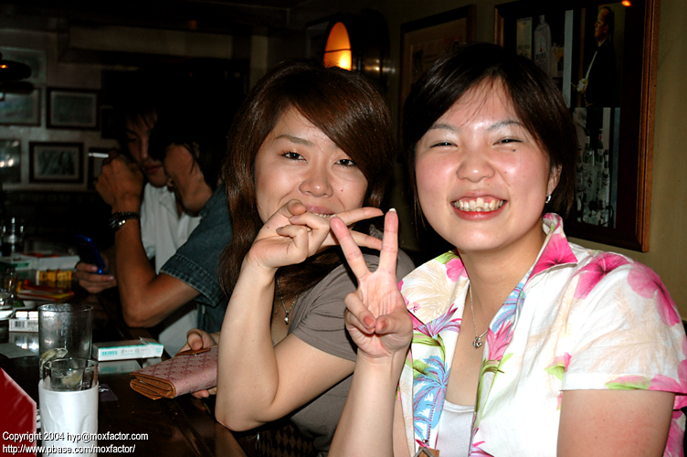 Osaka 大阪 - Kawai OLs we met in Cabina