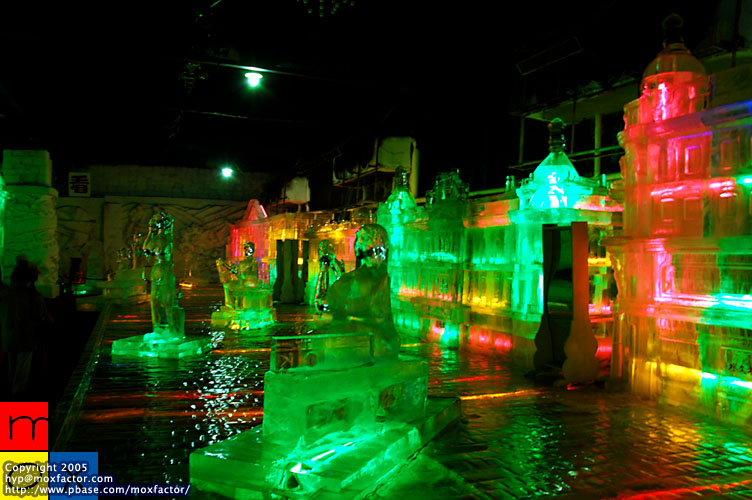 Harbin 哈爾濱 - Sun Island 太陽島 - Ice Sculpture Gallery