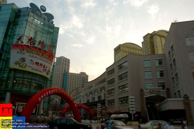 Dalian 大連 - 青泥窪橋一帶 around Qingniwaqiao shopping district