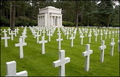 American WW1 Graves and Monument